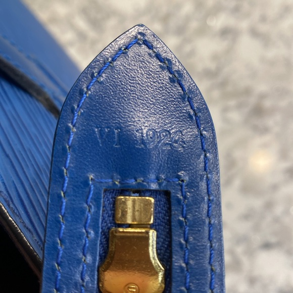 Louis Vuitton LV Hand Bag Saint Jaques - Blue Epi - Picture 9 of 12